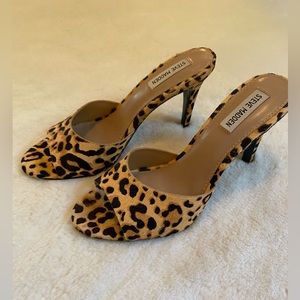 Steve Madden Cheetah Print Kitten Heel Size 8